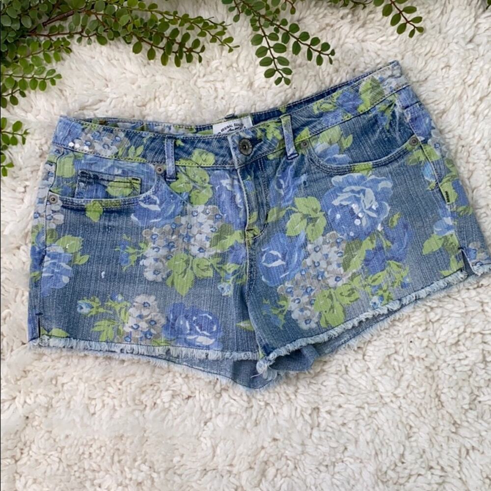 Aeropostale Floral Shorts FB16